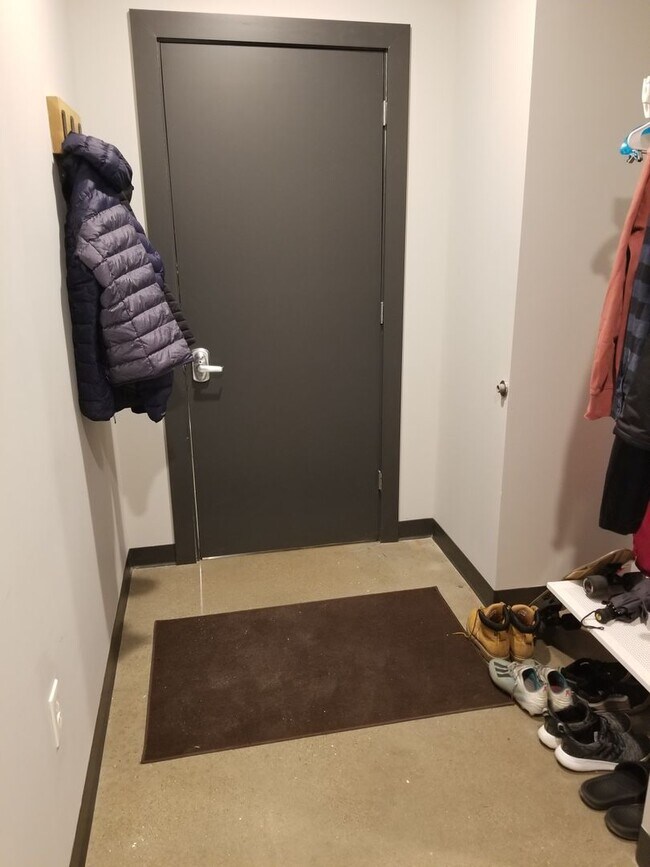 2212 Tuttle Park Pl 2212 Tuttle Park Pl Columbus OH 43201 Apartment