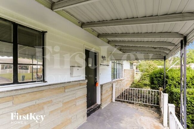 Building Photo - 2721 Bernadette Road