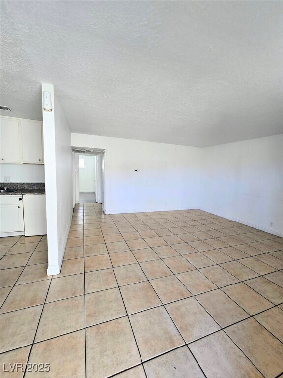 Building Photo - 908 N Jones Blvd