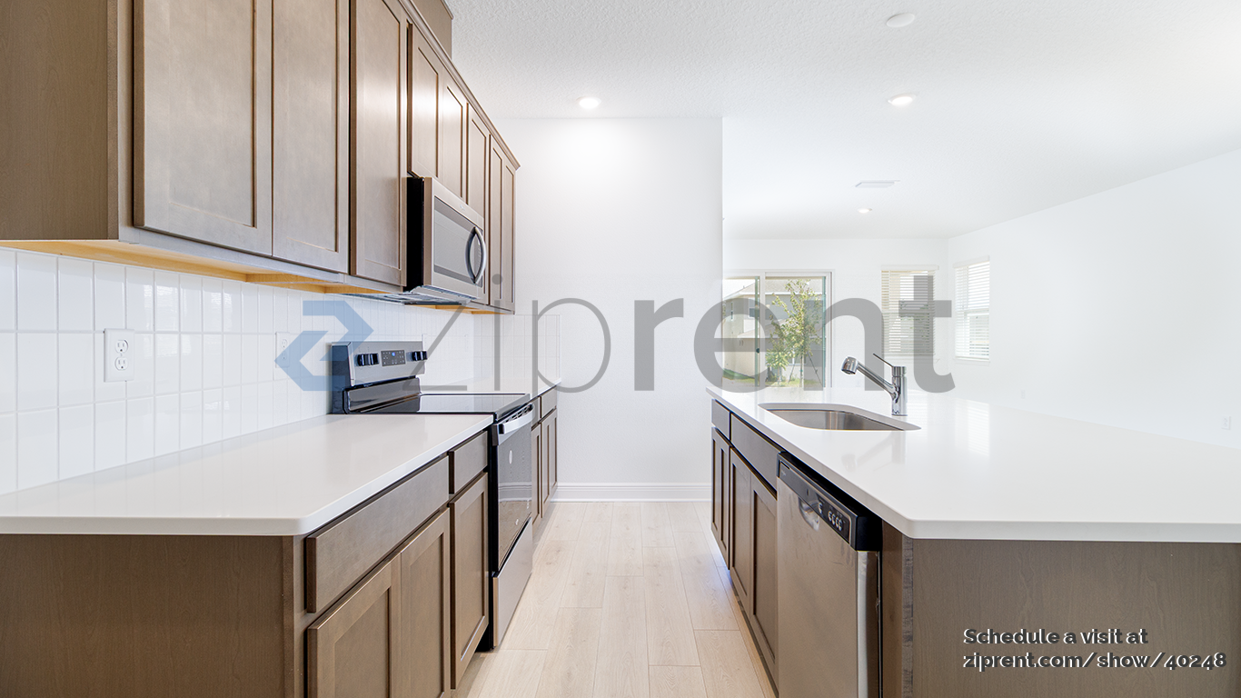 Building Photo - 2152 Sunshine Peak Dr