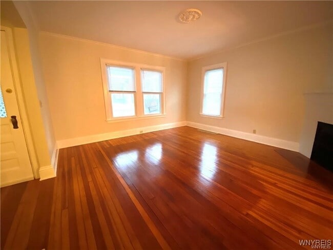 Building Photo - 32 Highland Ave