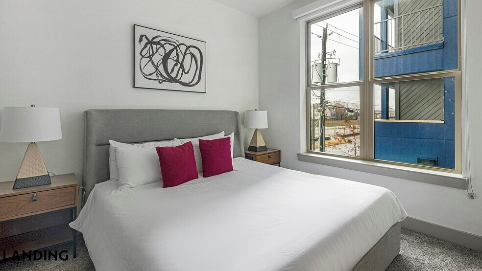 Building Photo - 3030 Summer St