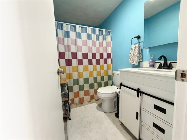 Building Photo - 112 Lowell St