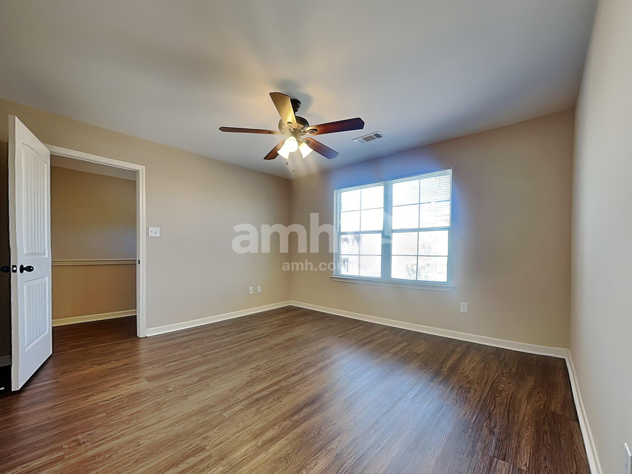 Building Photo - 1229 Carlton Ridge Dr