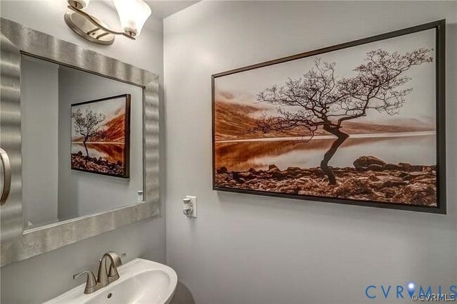 Building Photo - 441 Creekwillow Dr