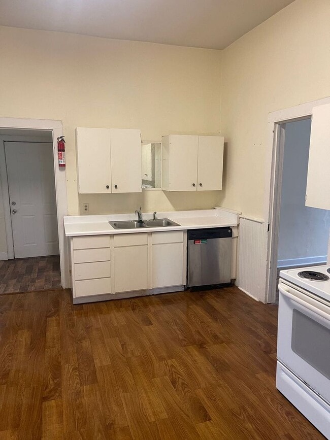 Building Photo - Charming 3BR Home in Olympia – Minutes from USC & Downtown!