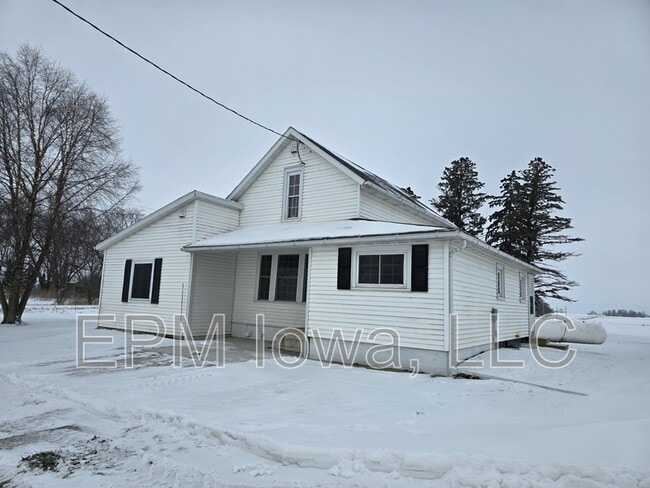 Primary Photo - 304 N Nesbit Rd