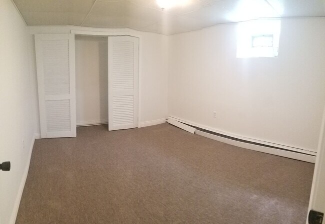 Building Photo - 5200 S Monitor Ave