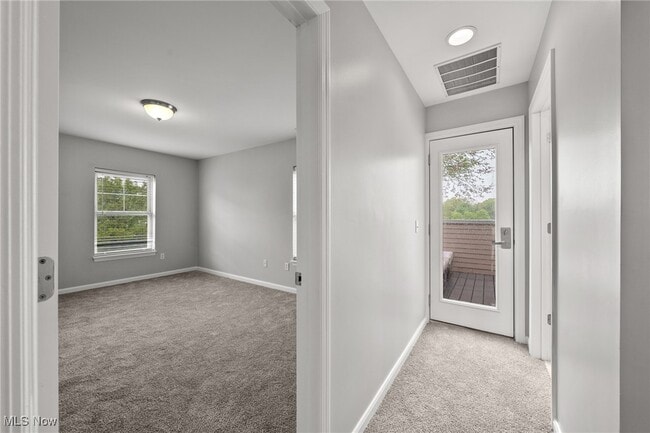Building Photo - 3219 Euclid Heights Blvd