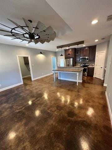 Building Photo - 1002 Kelley Ln