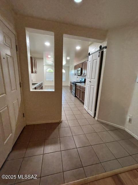 Building Photo - 2011 W Mountain Pointe Dr