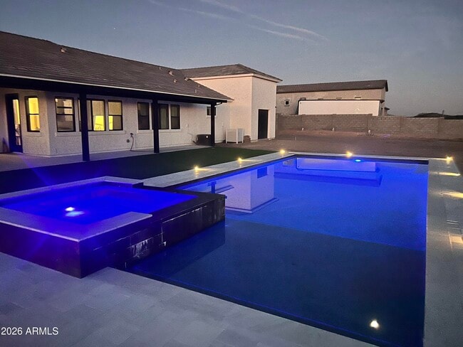 Building Photo - 267 W Amherst St