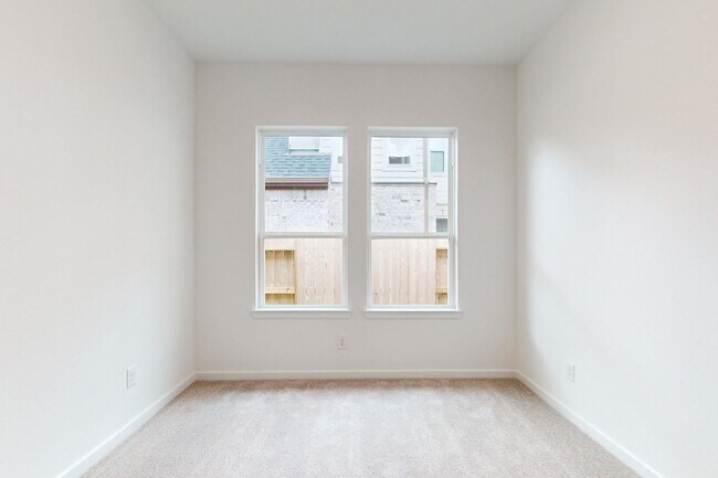 Building Photo - 21622 Laggan Clf Ln