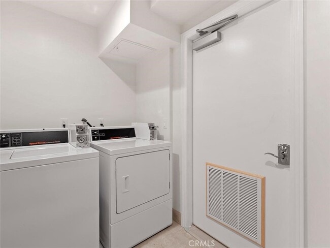 Building Photo - 12147 Magnolia-310-310