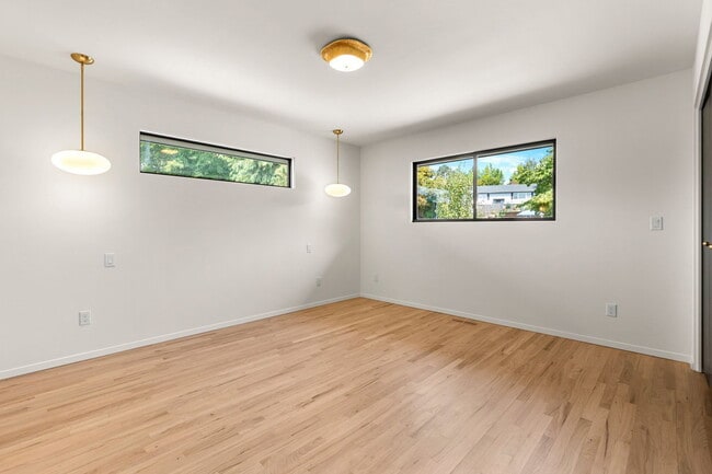 Building Photo - 1425 NW 122nd Ave