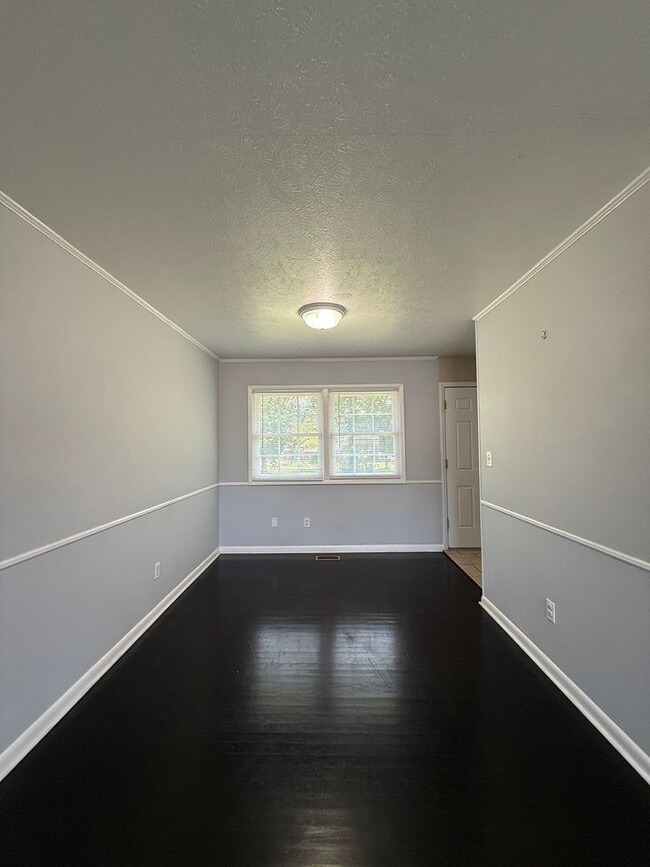Building Photo - 3 Bedroom Rental - close to Cape Fear Vall...
