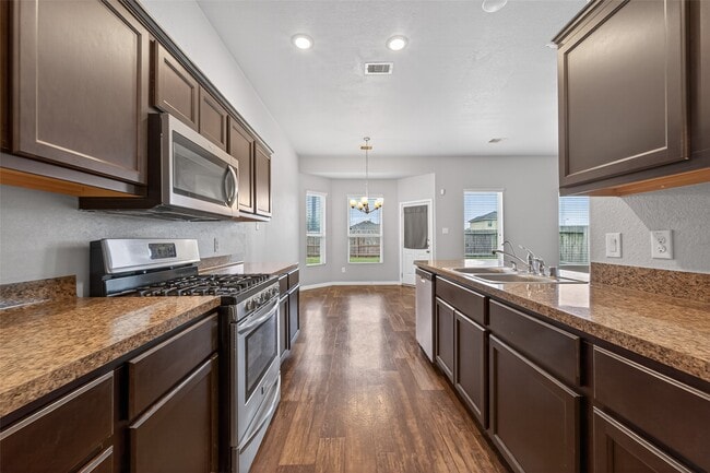 Building Photo - 5234 Jasmine Valley Ct