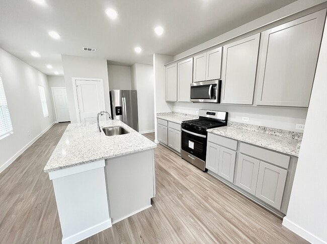 Building Photo - 11848 Whirlaway Dr
