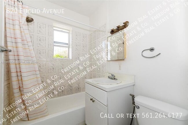 Building Photo - 820 Euclid Ave