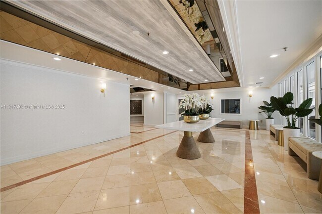 Building Photo - 3200 Collins Ave