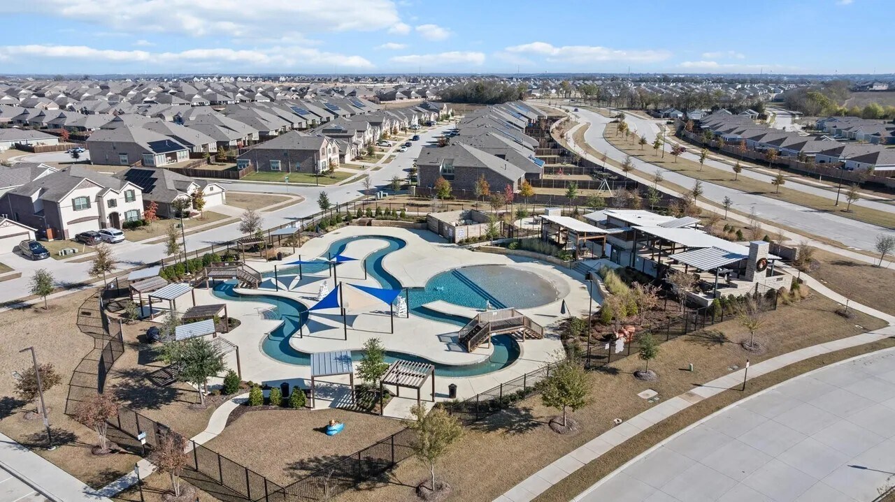 Building Photo - 7101 Crepe Myrtle Ave