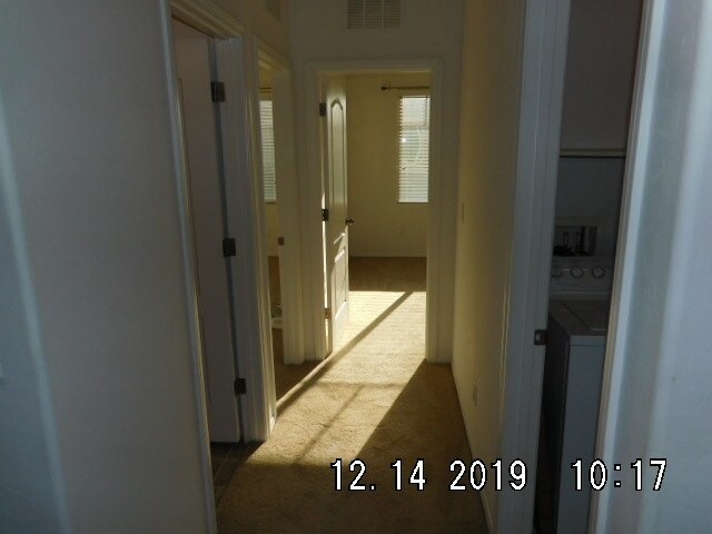 Building Photo - 728 Calamus Palm Pl