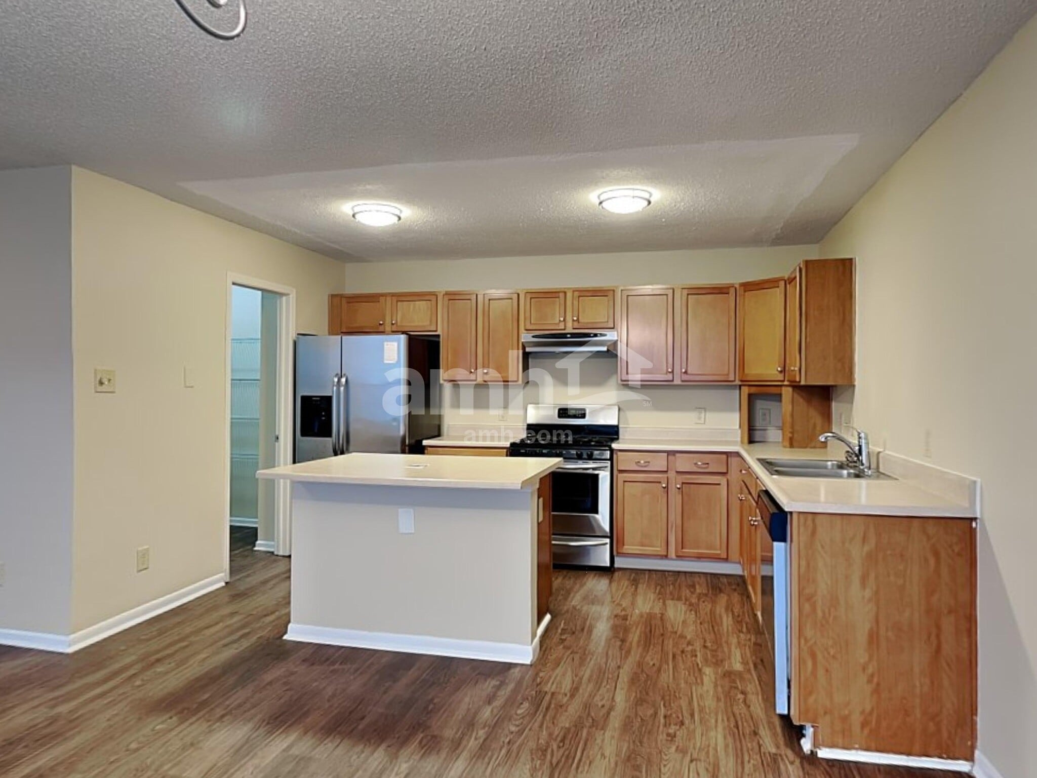 Building Photo - 12859 Old Glory Dr