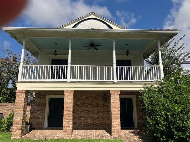 Primary Photo - 1302 Soniat St