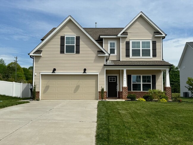 Primary Photo - Spacious 4BR 3BA home in Northern Greensboro