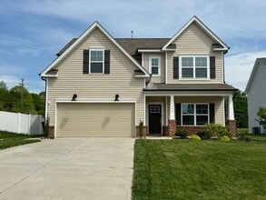 Building Photo - Spacious 4BR 3BA home in Northern Greensboro