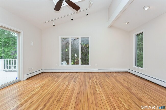 Building Photo - 4 Nappa Ln