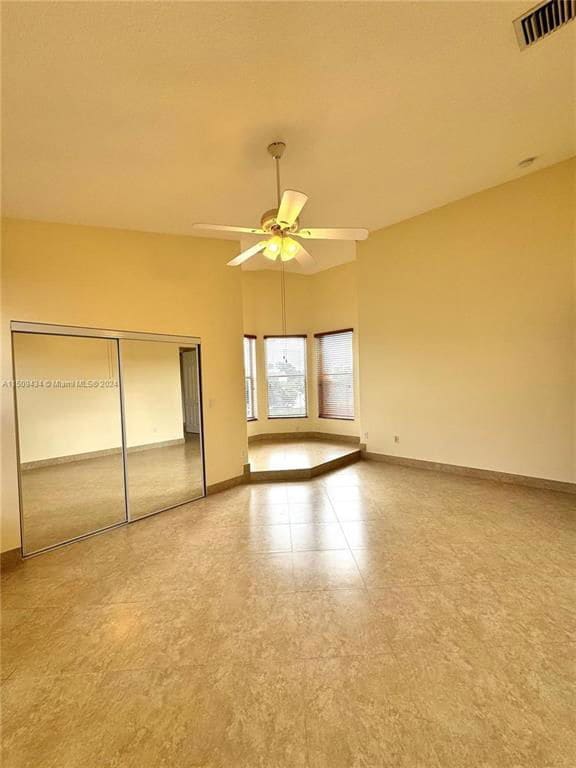 Building Photo - 2591 SW 190th Ave