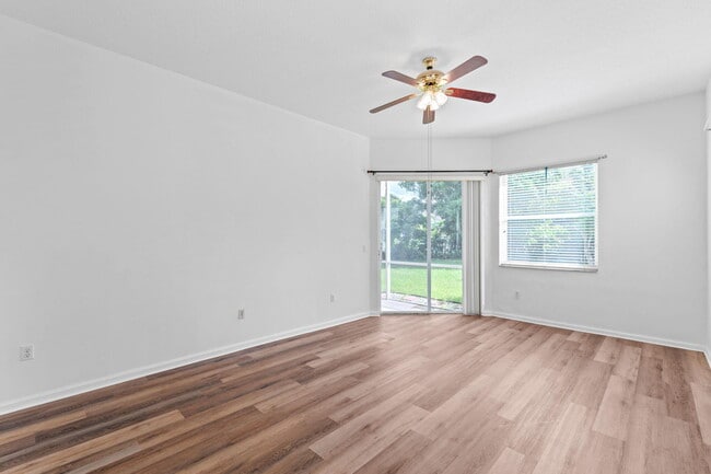 Building Photo - 2018 Reston Cir