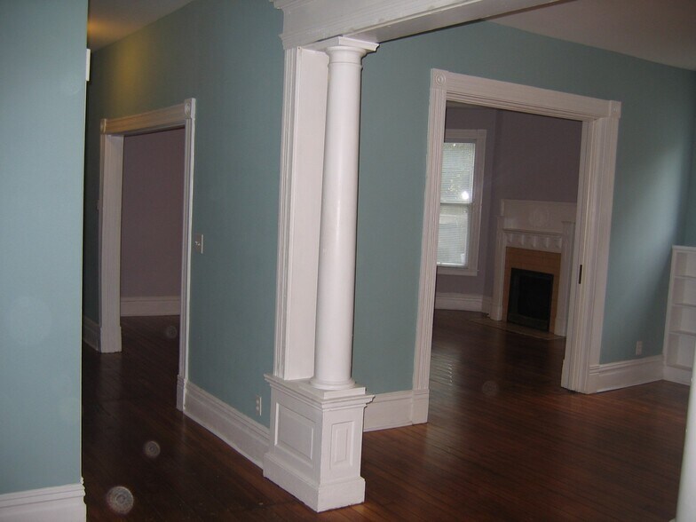 Primary Photo - 212 Campsie Pl