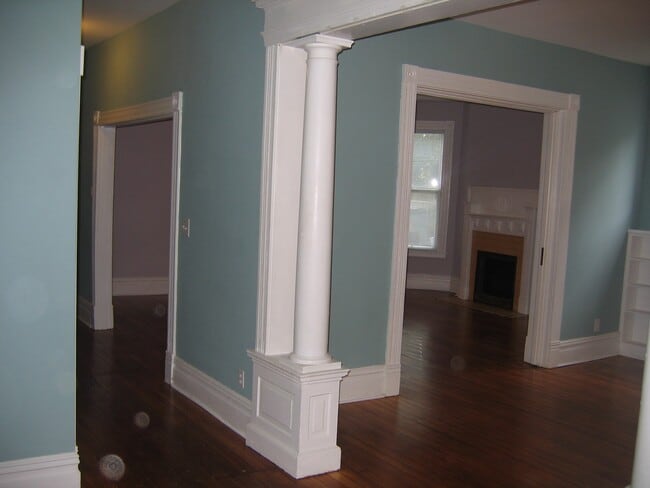 Building Photo - 212 Campsie Pl