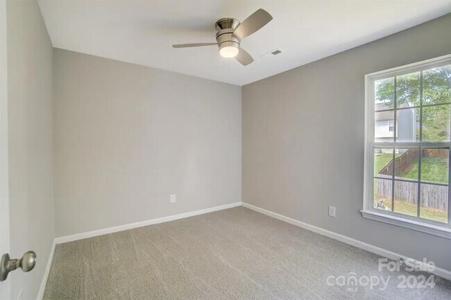 Building Photo - 9839 Brawley Ln