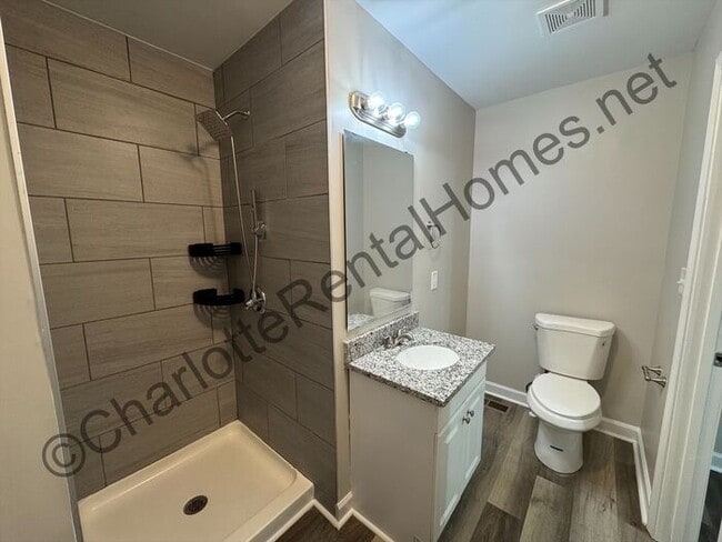 Building Photo - Nice renovated home in Gastonia!