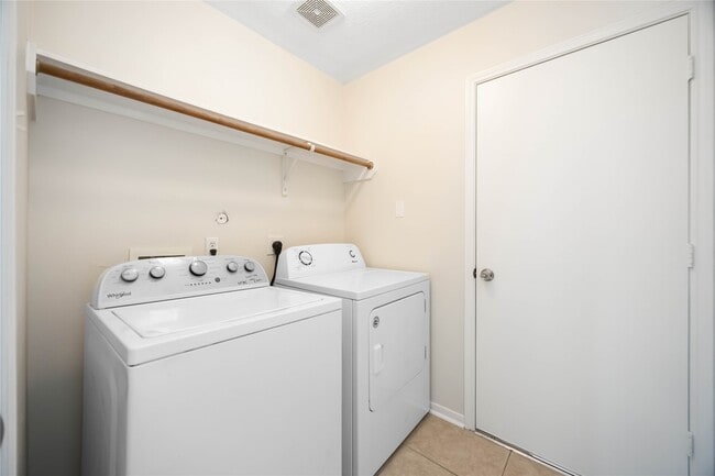 Building Photo - 19551 Dawn Canyon Rd