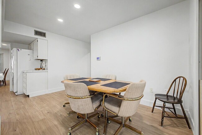 Building Photo - 13222 W Kodiak Dr