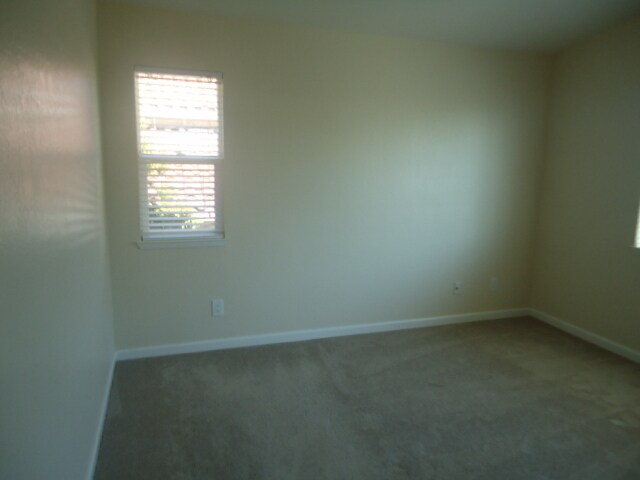 Building Photo - East Vallejo Beauty Available 6/7/26