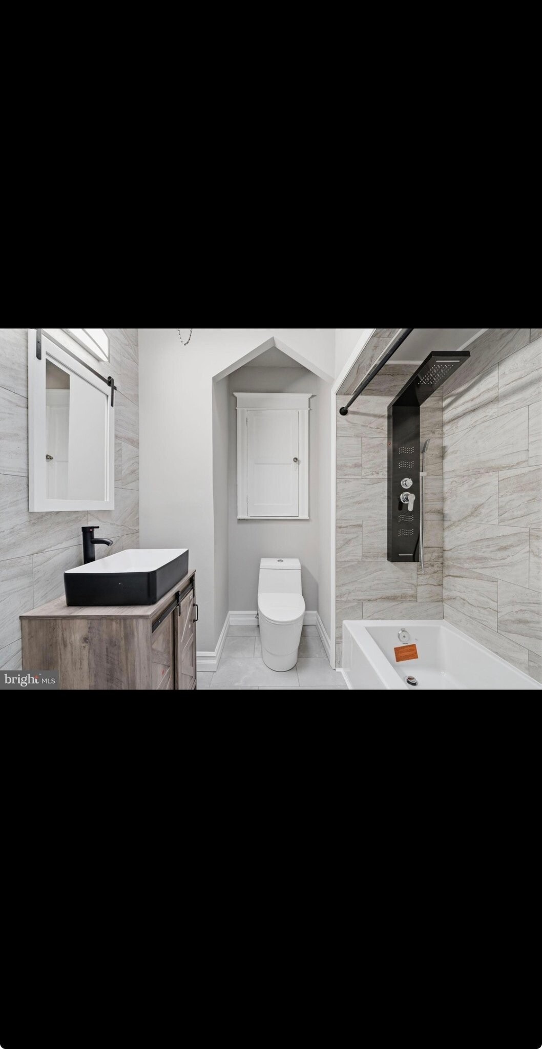 Building Photo - 6617 Rutland St