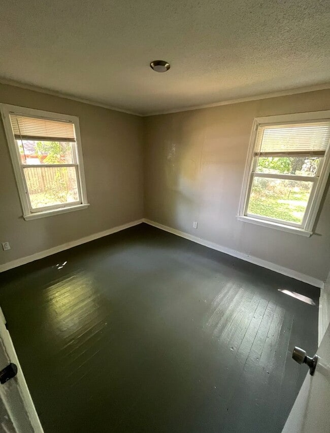 Building Photo - 1591 Locust St