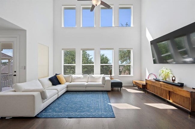 Building Photo - 7624 Alouette Dr