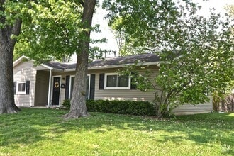 Building Photo - 564 Palace Ln