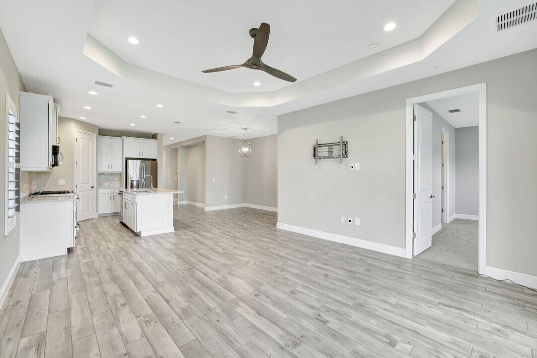 Building Photo - 4633 Centaurus Cir