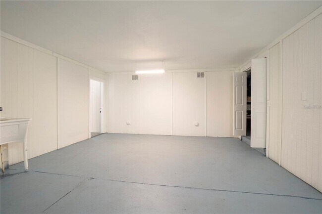 Building Photo - 1501 7th St SE
