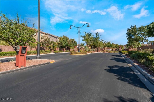 Building Photo - 7013 Whipple Manor St