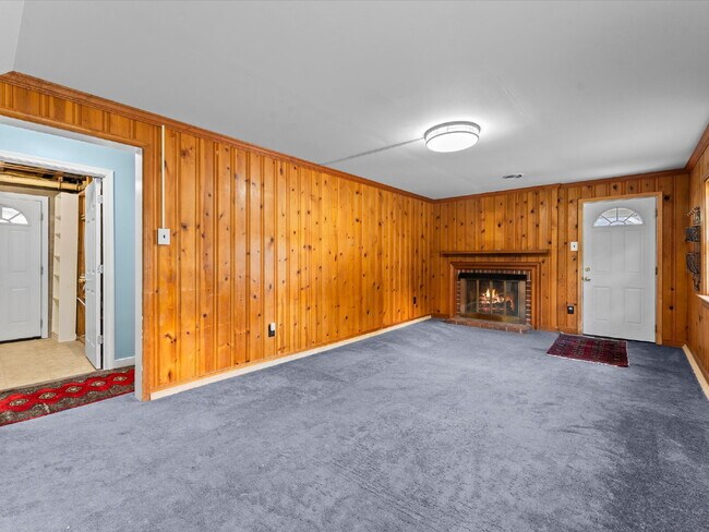Building Photo - 2220 Lauderdale Dr