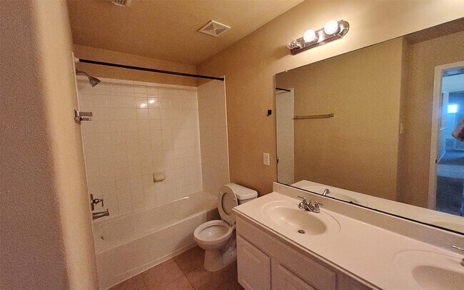 Building Photo - 12911 Brook Arbor Ct