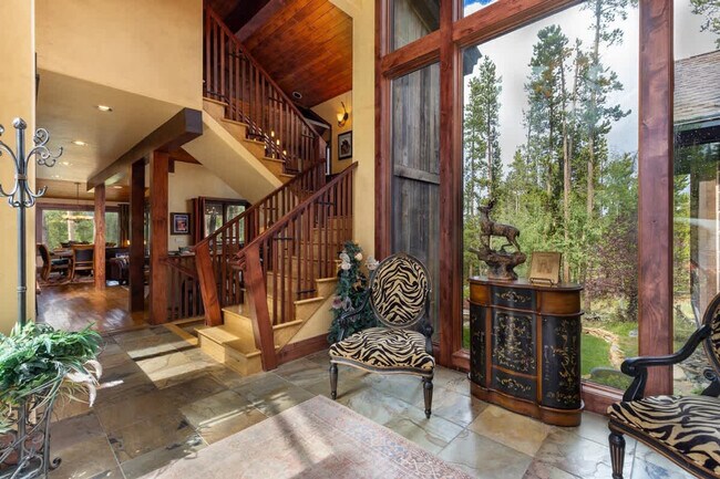 Building Photo - 195 Marks Ln